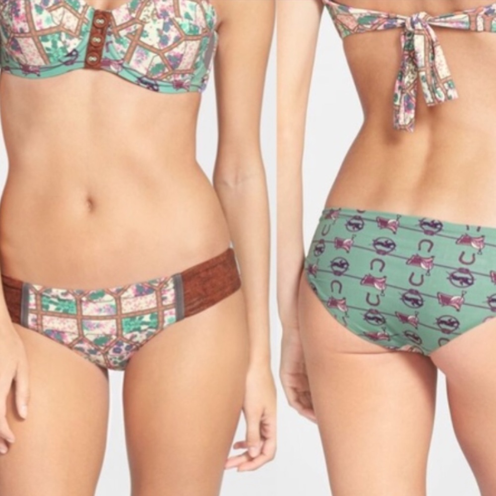 NWT Maaji Smokey Perlino Reversible Bikini Bottom Size  Small